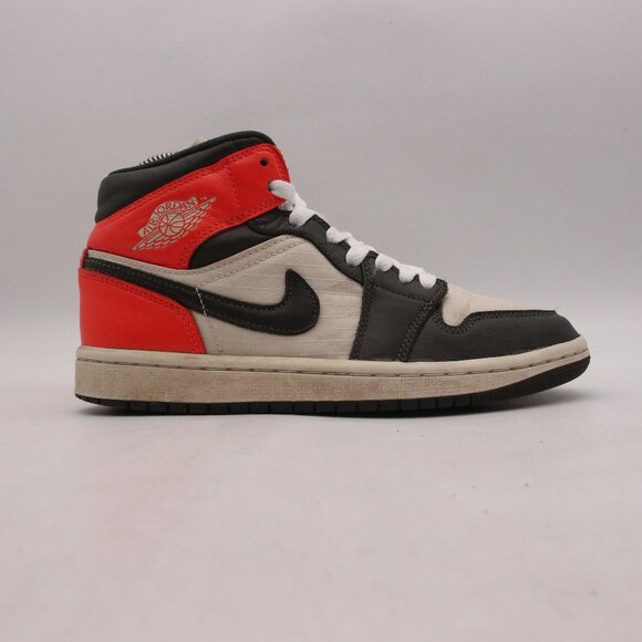 Nike Air Jordan 1 Mid SE Newsprint Women's Size 6 Athletic sneaker DQ6078-100 - Picture 1 of 10